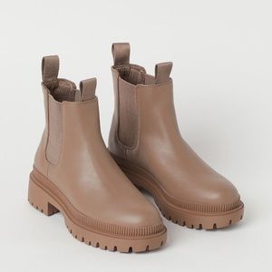 H & M Chelsea Boots
